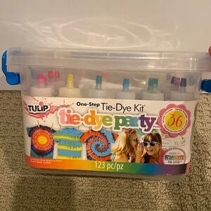 Tulip 123 pc Tie Dye Kit